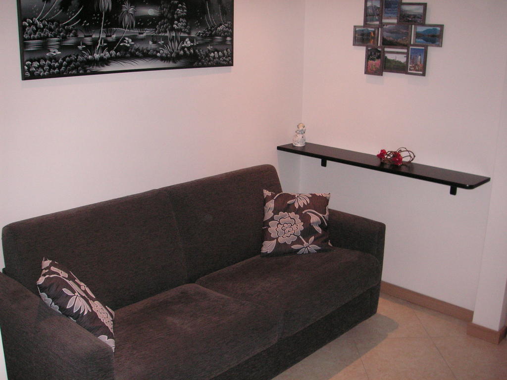Casa Ferrari Monica Apartment Calceranica al Lago Room photo